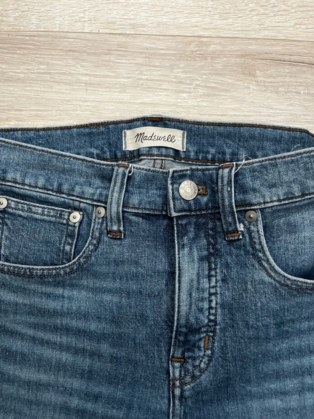 Madewell Women’s Cali Demi-Boot Jeans in Comfort Stretch Eco Edition - Size 27P - Picture 4 of 9